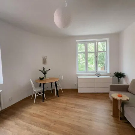 Brand-new Apartment, Ideal For Colours & B4l! Apartment *